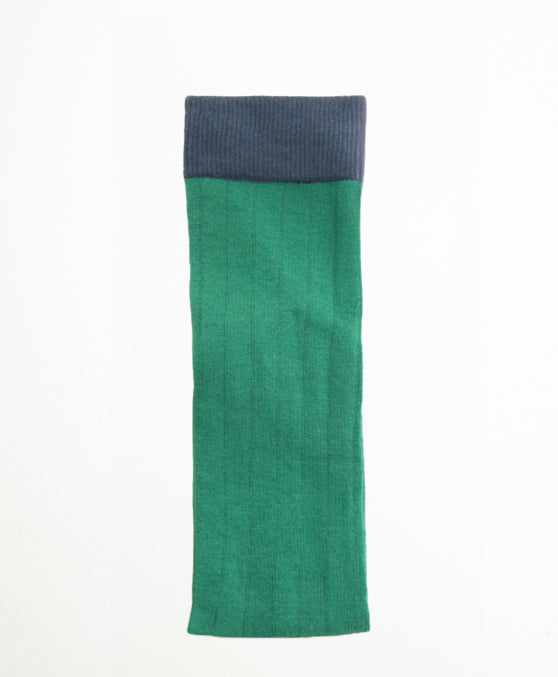 Ribbed Green Calcetín Largo canalé verde y azul marino