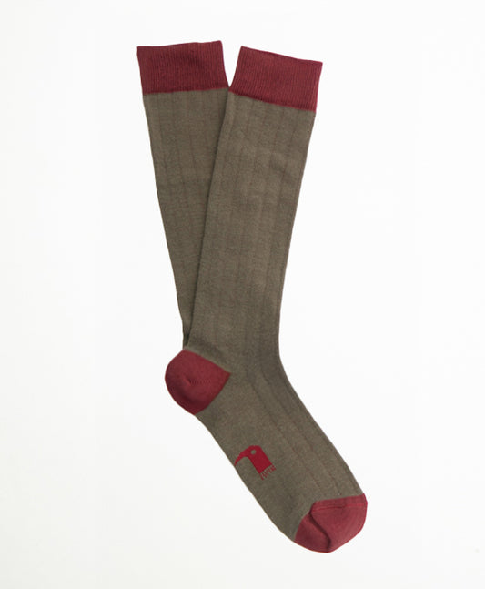 Ribbed Khaki Calcetín Largo canalé verde caqui y burdeos